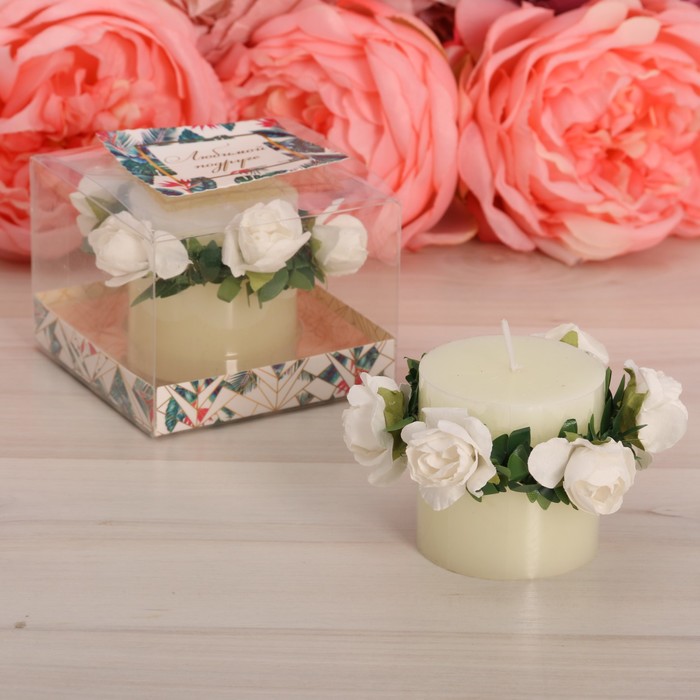 Подарочная свеча "Любимой подруге", 7 х 7 см