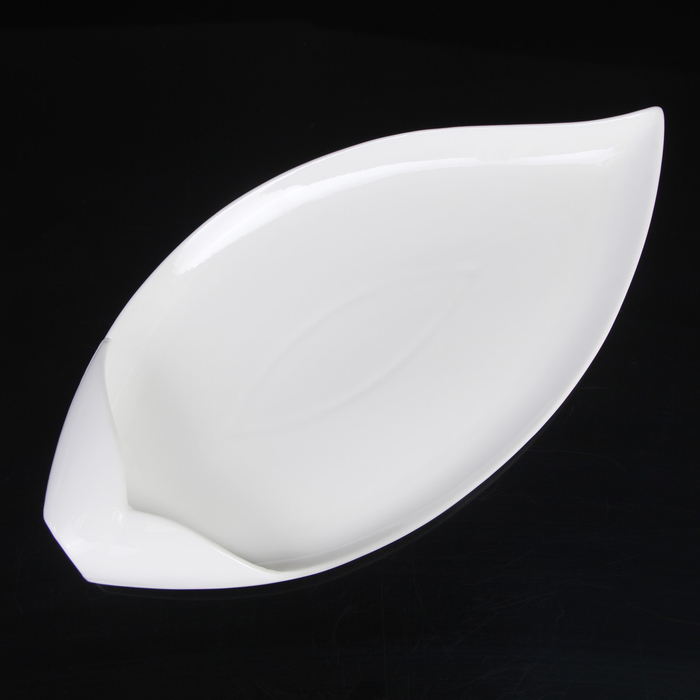 Блюдо "Лист" 35,6х18,5х3,8 см