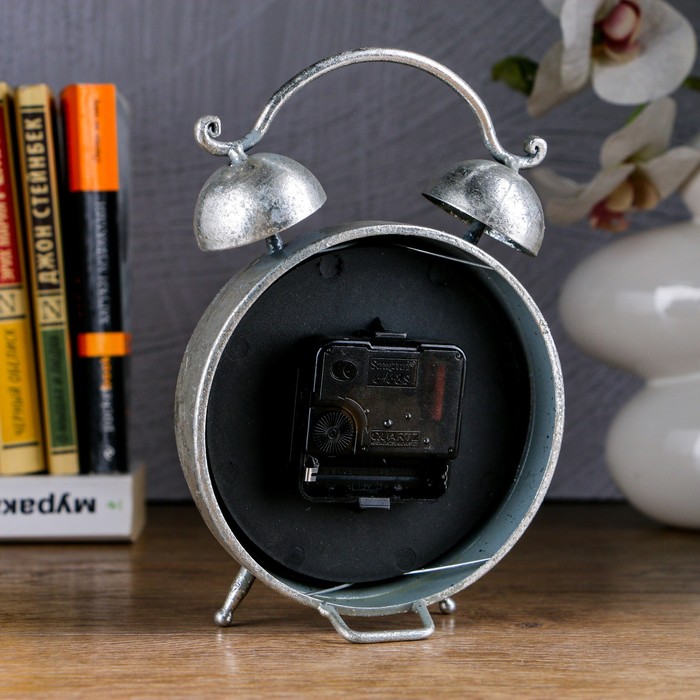 Часы настольные Ретро, ручка волной, 2 звонка, d=13см, цвет состаренное серебро, 20*13,5см