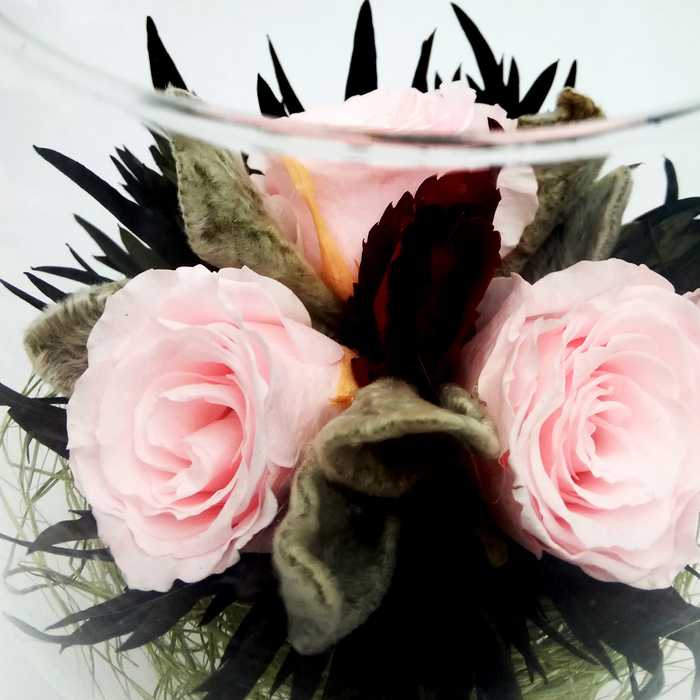 Композиция в вазе, розы светло-розовые, 13 х 13 х 18 см