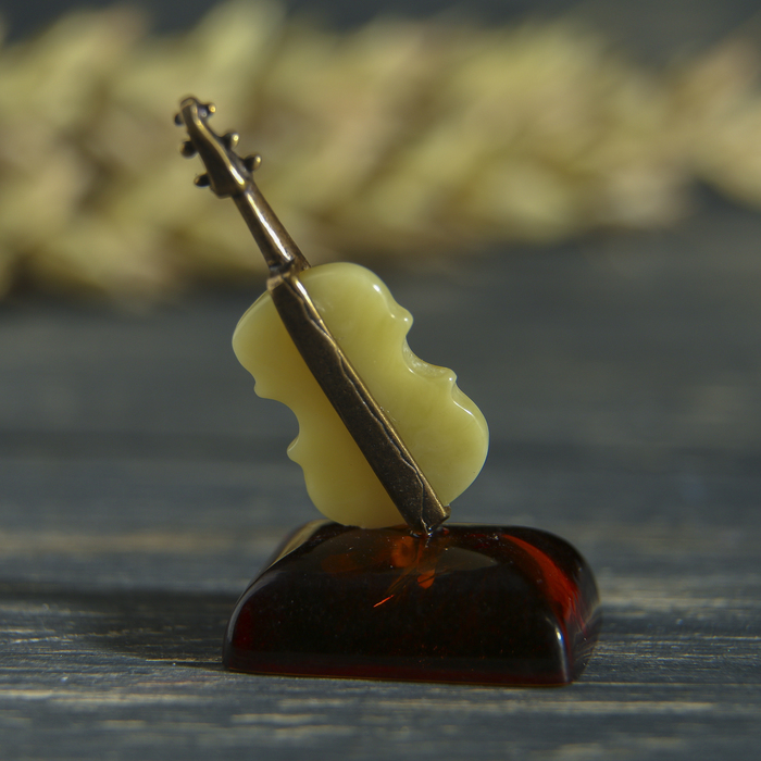 Сувенир из латуни и янтаря "Скрипка" МИКС