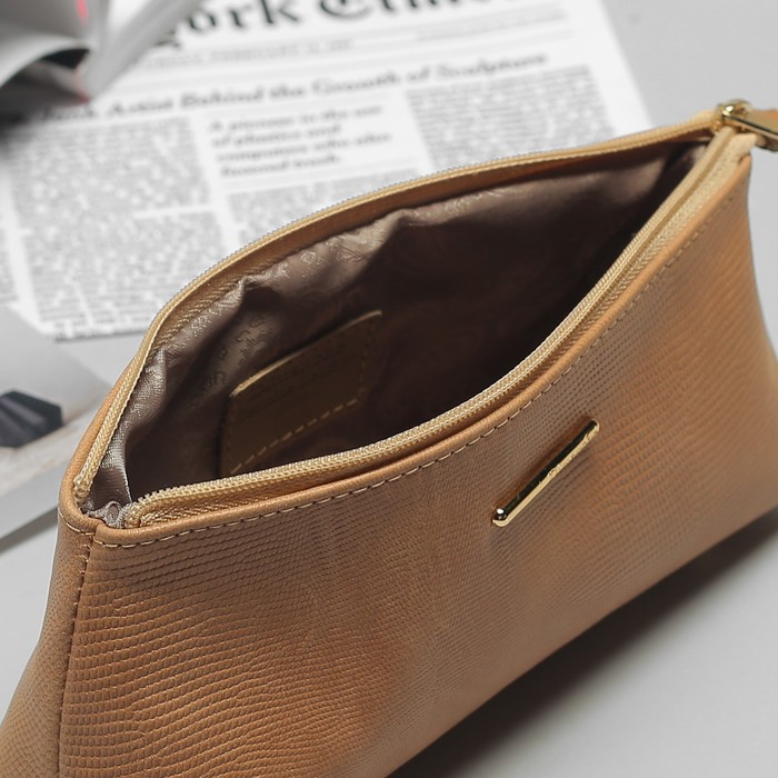 Косметичка простая, отдел на молнии, игуана, цвет бежевый