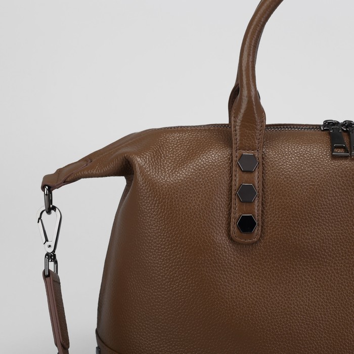 Сумка женская, отдел с перегородкой на молнии, наружный карман, длинный ремень, цвет хаки