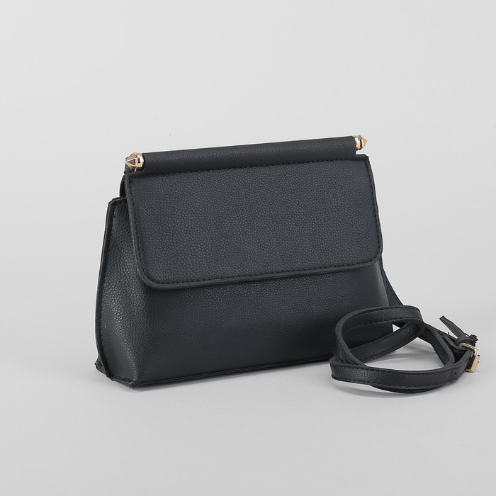 Сумка женская, отдел на молнии, наружный карман, длинный ремень, цвет чёрный
