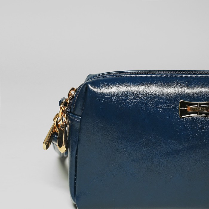 Клатч женский, 2 отдела на молнии, наружный карман, длинный ремень, цвет синий