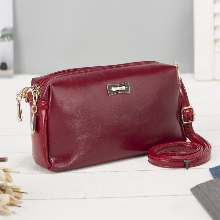 Клатч женский, 2 отдела на молнии, наружный карман, длинный ремень, цвет бордовый