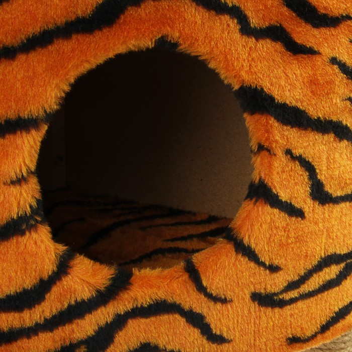 Домик-когтеточка "Угловой с игрушками" 65 х 41 х 131 см, микс цветов