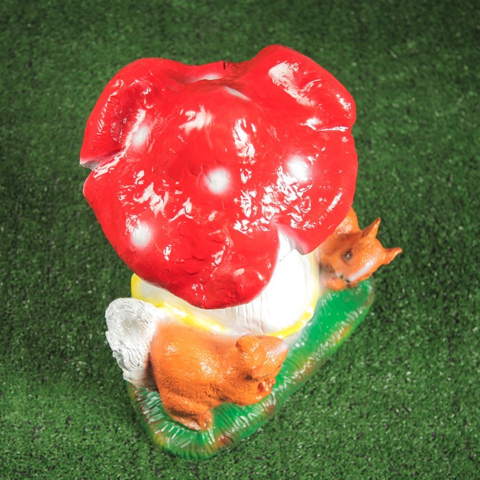 Садовая фигура "Гриб с белками" полистоун, 38 см