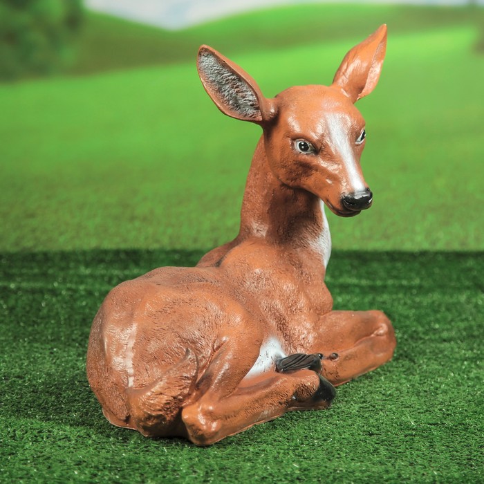 Садовая фигура "Олениха средняя"