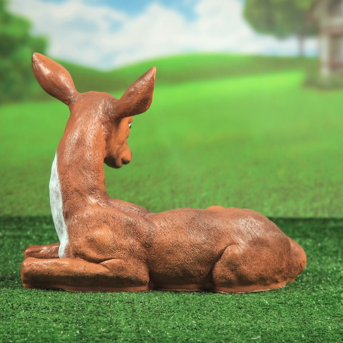 Садовая фигура "Олениха средняя"