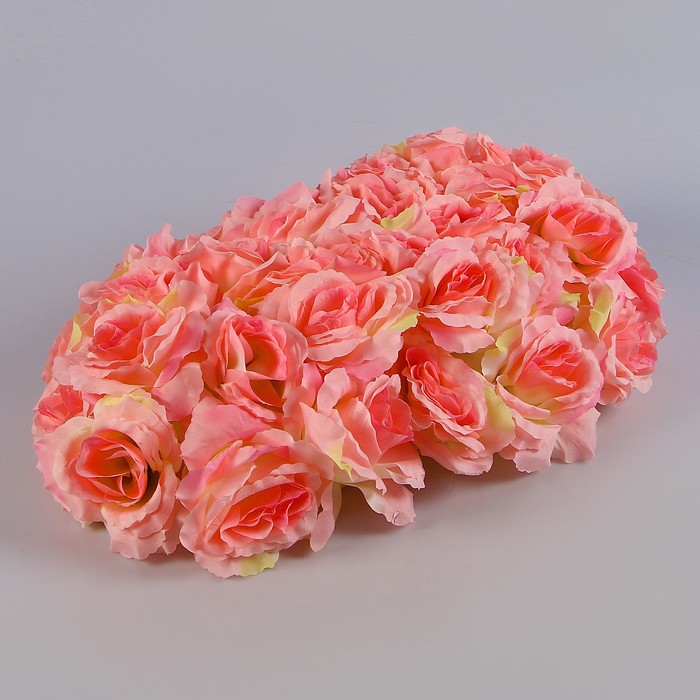 Букет на а/м малый, чайная роза