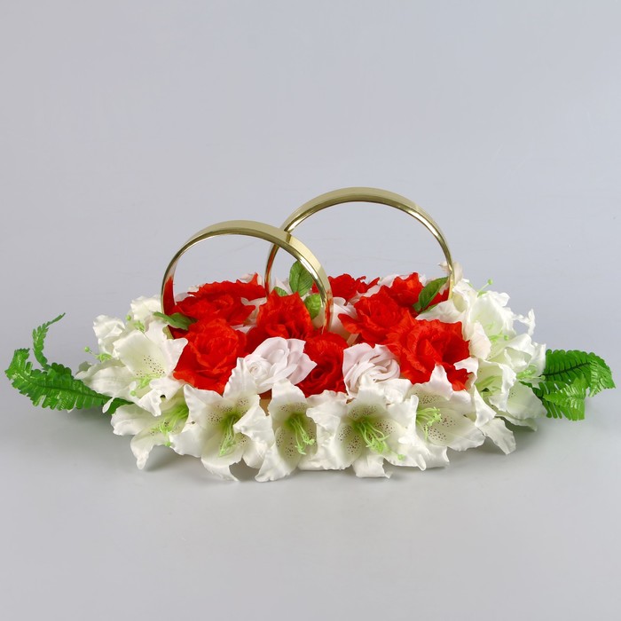 Кольца на а/м большие, бело-красные