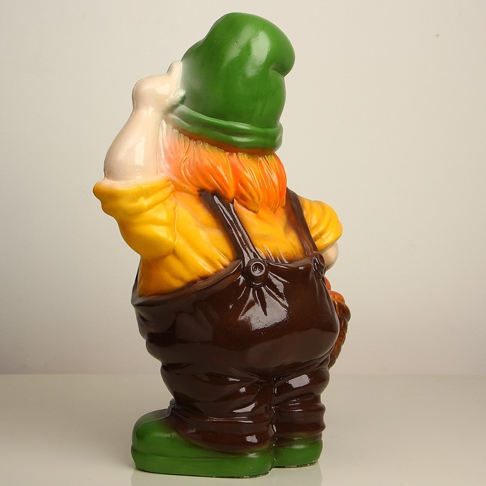 Садовая фигура "Гном с грибами" 50см