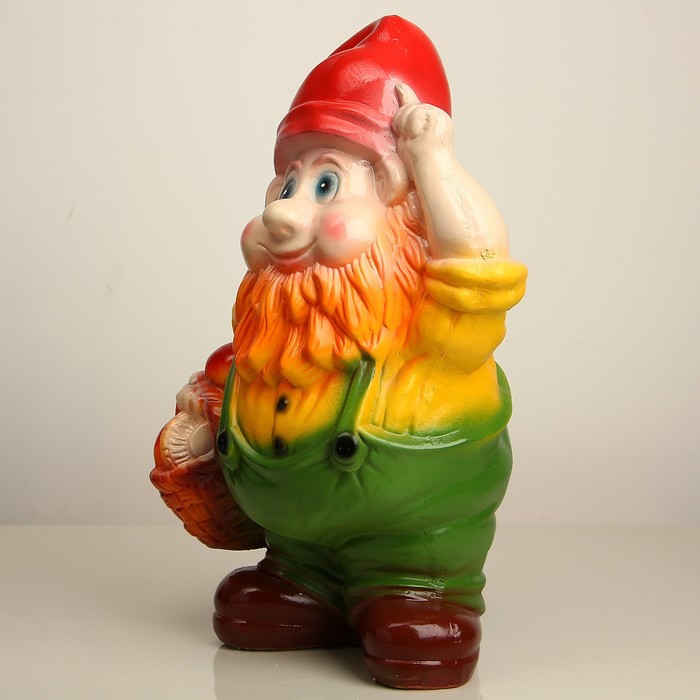 Садовая фигура "Гном с грибами" 50см