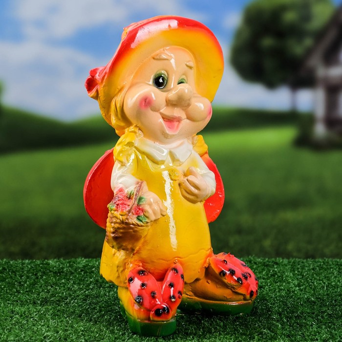 

Садовая фигура "Девочка божья коровка" малая 31см