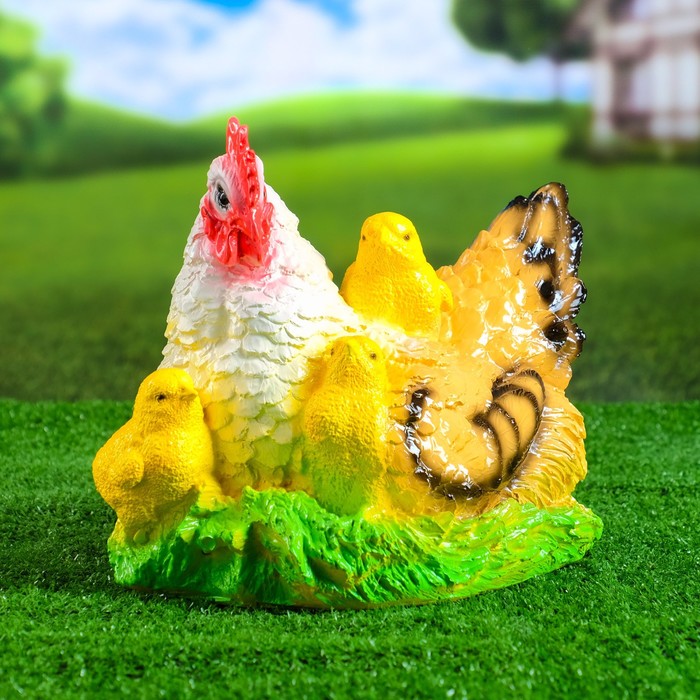 Садовая фигура Курица наседка с цыплятами пестрая, 28х22см