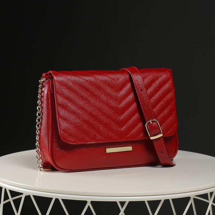 Сумка женская, отдел на клапане, наружный карман, длинный ремень, цвет красный