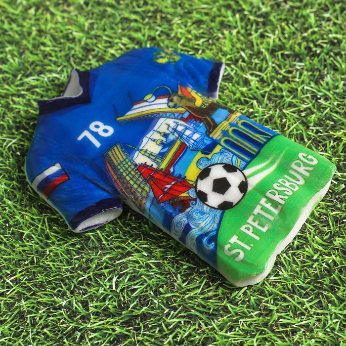 Магнит в форме футболки «Санкт-Петербург»