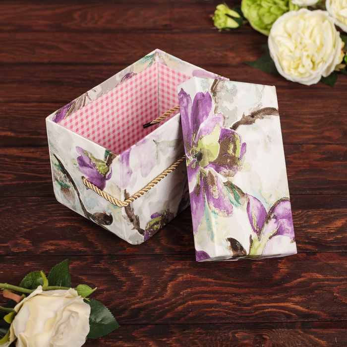 Коробка подарочная 17 х 13,5 х 10,5 см