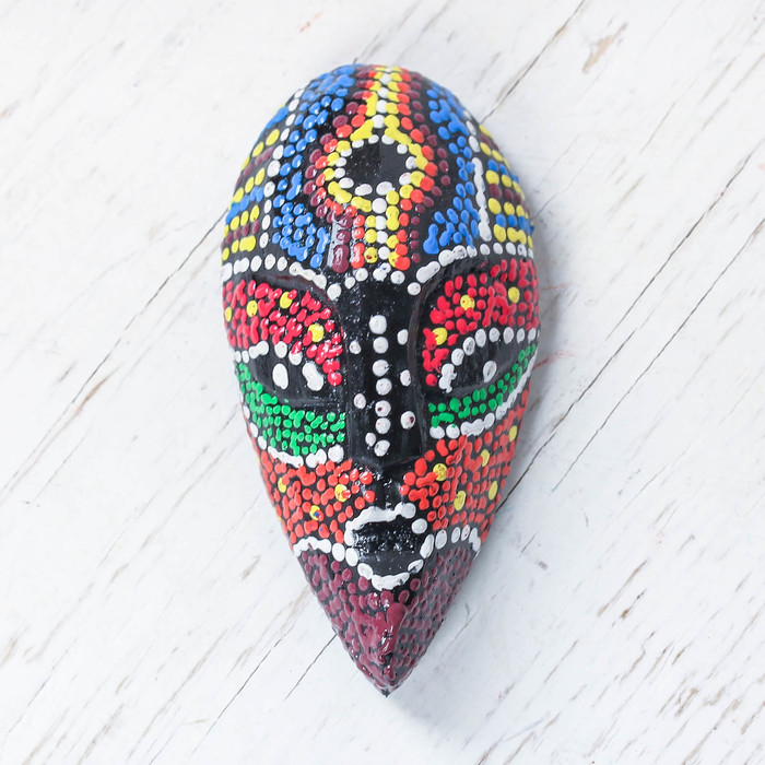 Магнит дерево "Маска" 9х5х1,1 см