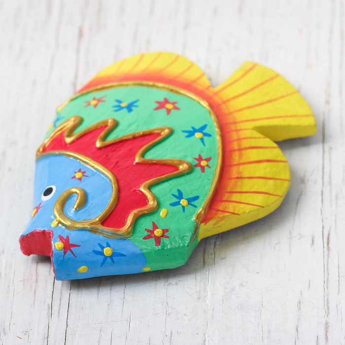 Магнит дерево "Рыбка" 9х5х1,1 см МИКС