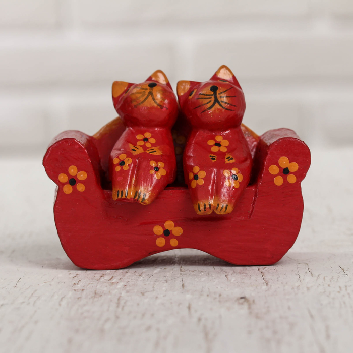 Сувенир дерево "Кошки на диване" 10х3,5х7 см