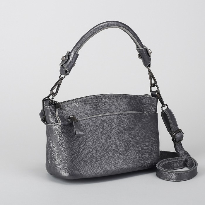 Сумка женская, отдел с перегородкой на молнии, 2 наружных кармана, длинный ремень, цвет серебристый