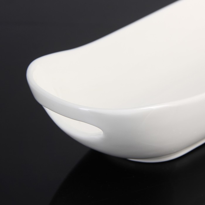 Блюдо "Эстет", на деревянной подставке