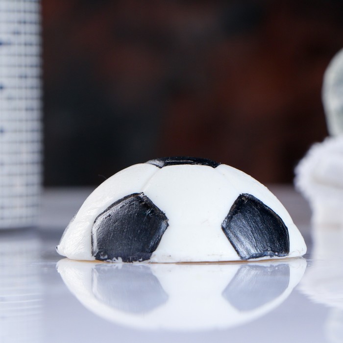 Фигурное мыло "Футбольный мяч" черно-белый