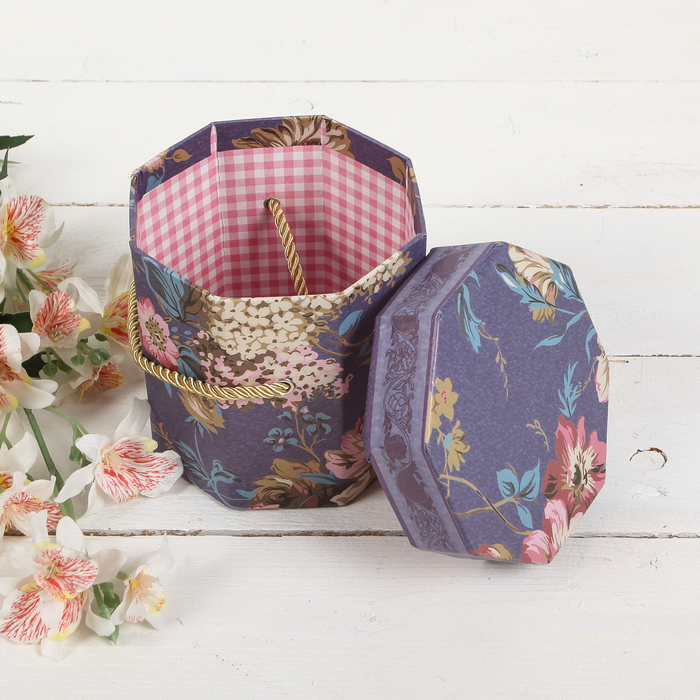 Коробка подарочная 11 х 11 х 11 см