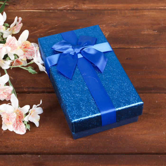 Коробка подарочная 17 х 9,5 х 4 см