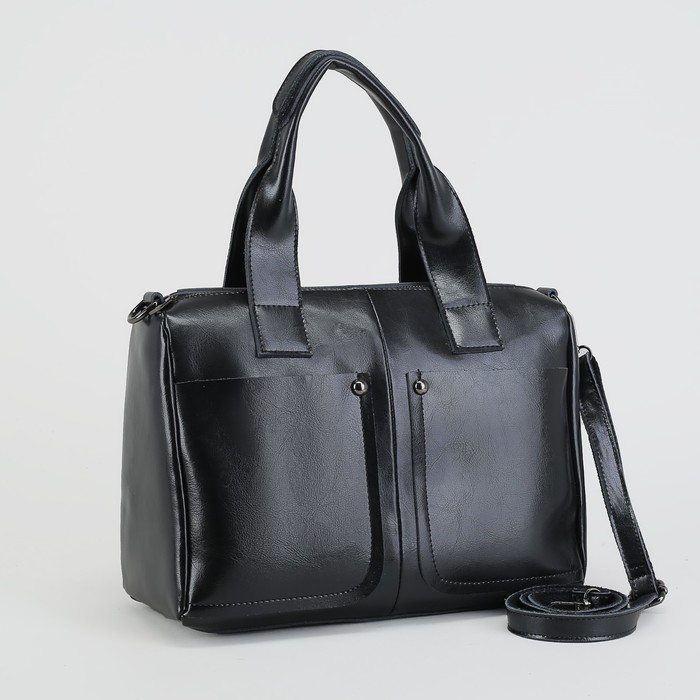 Сумка женская, отдел с перегородкой на молнии, 3 наружных кармана, длинный ремень, цвет чёрный