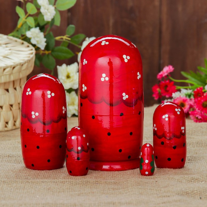 Матрёшка «Золотой поднос», красный платок, 5 кукольная, 17 см