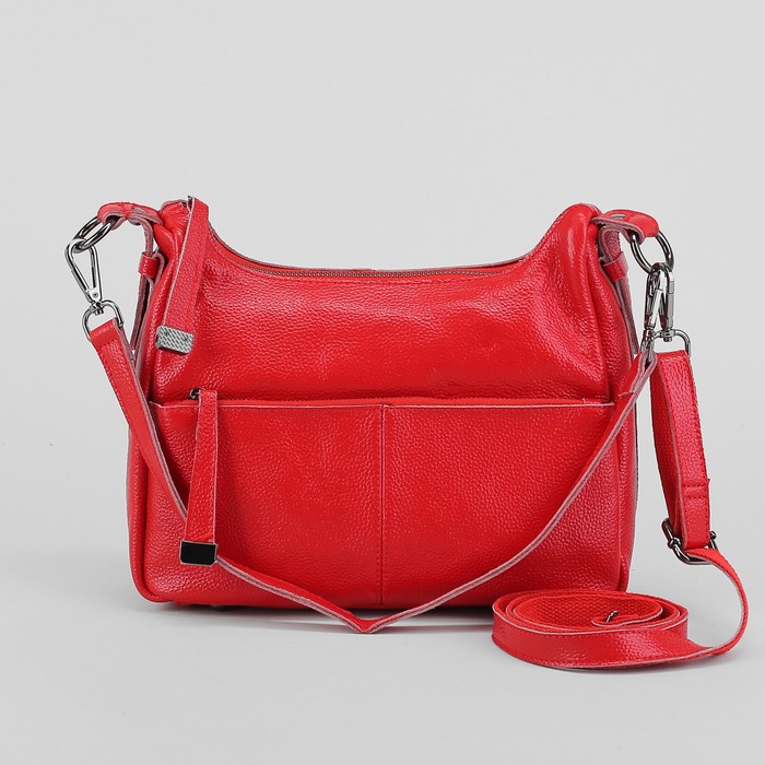 Сумка женская, отдел на молнии, 2 наружных кармана, длинный ремень, цвет красный