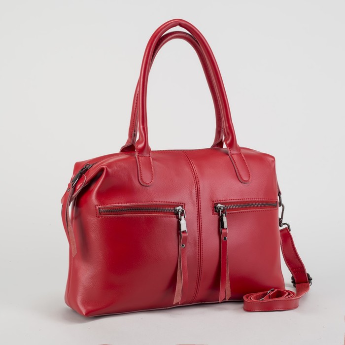Сумка женская, отдел на молнии, 3 наружных кармана, длинный ремень, цвет красный
