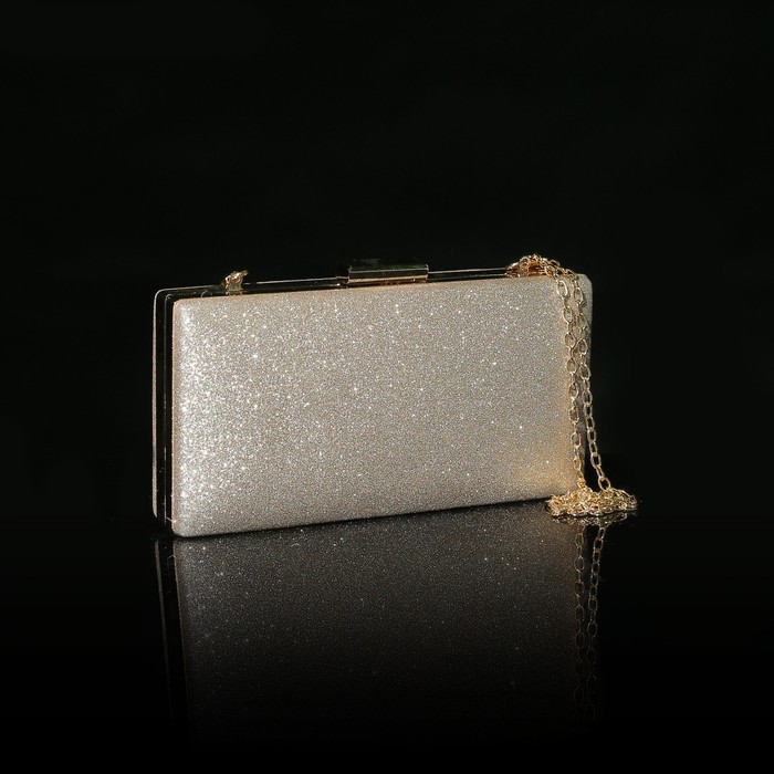 Клатч женский, отдел на фермуаре, длинная цепь, цвет золотой