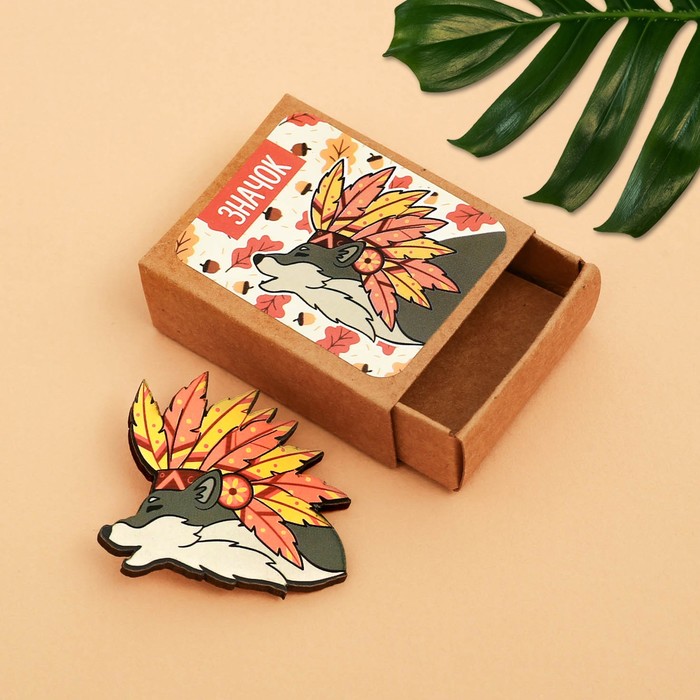 Значок в коробочке "Волк"