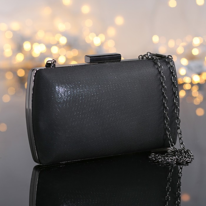 Клатч женский, отдел на фермуаре, длинная цепь, цвет чёрный