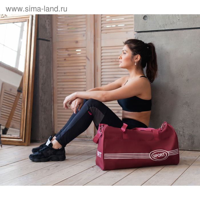 фото Сумка спортивная, отдел на молнии, длинный ремень, цвет бордовый
