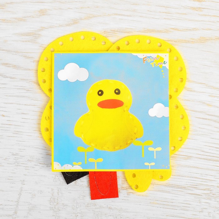 Набор для создания игрушки из фетра "Утенок" + игла