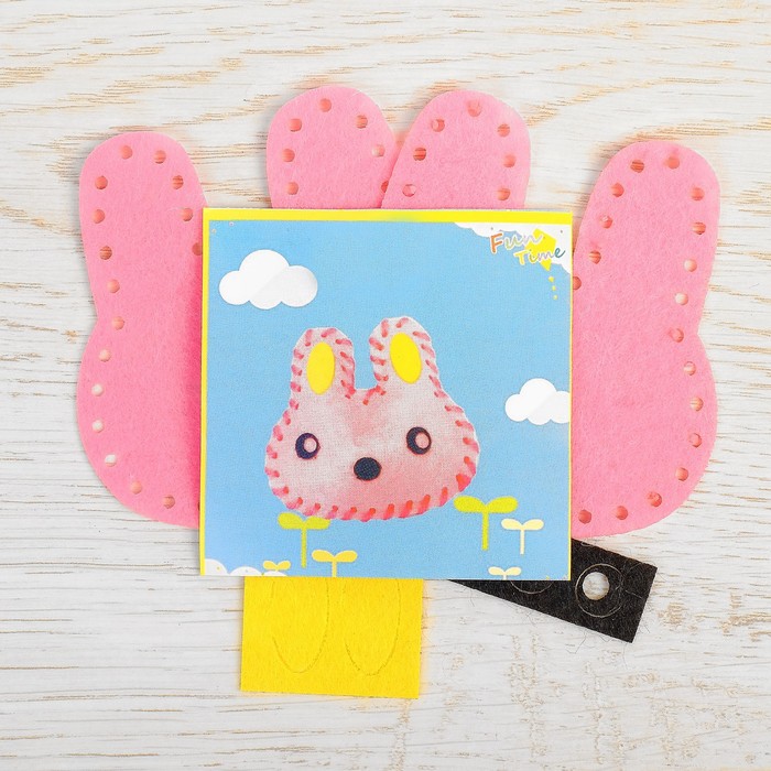 Набор для создания игрушки из фетра "Зайка" + игла