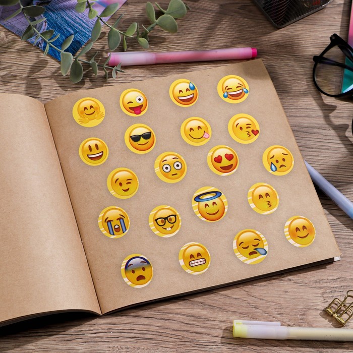 Наклейки бумажные "Улыбайся", 11 х 16 см