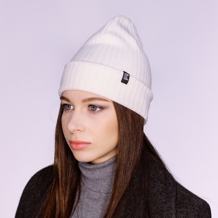Шапка женская "ДРАЙВ" демисезонная 819702, цвет белый, р-р 56-58
