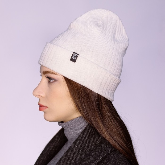 Шапка женская "ДРАЙВ" демисезонная 819702, цвет белый, р-р 56-58
