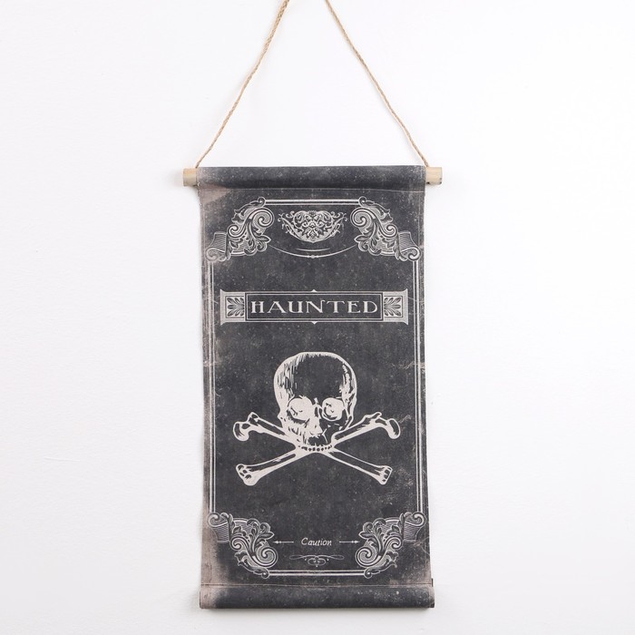 Панно подвесное с черепом Haunted, чёрно-белое, прямоугольное, 36х62 см