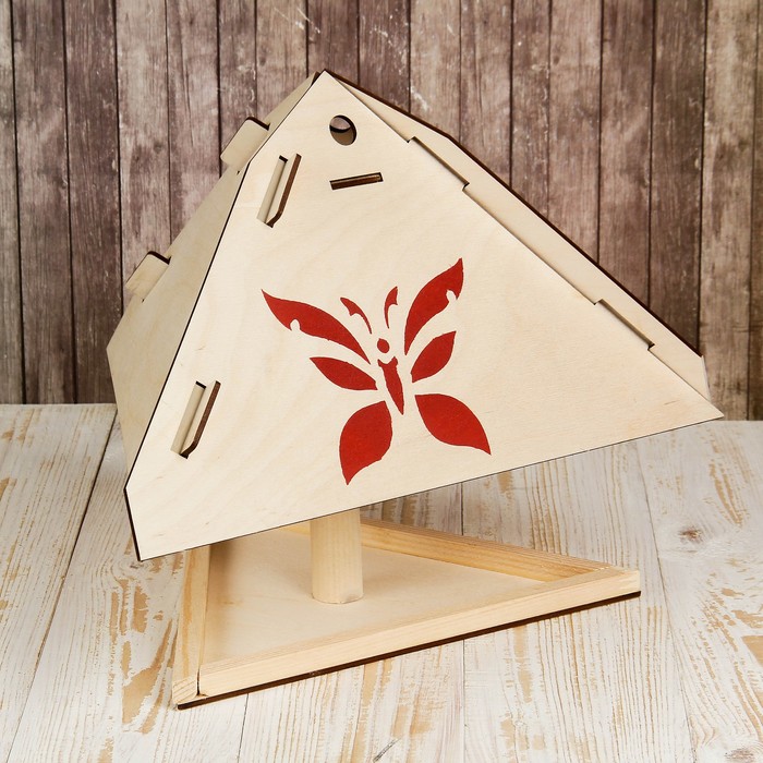 Кормушка для птиц «Бабочка», 25 × 32 × 24 см