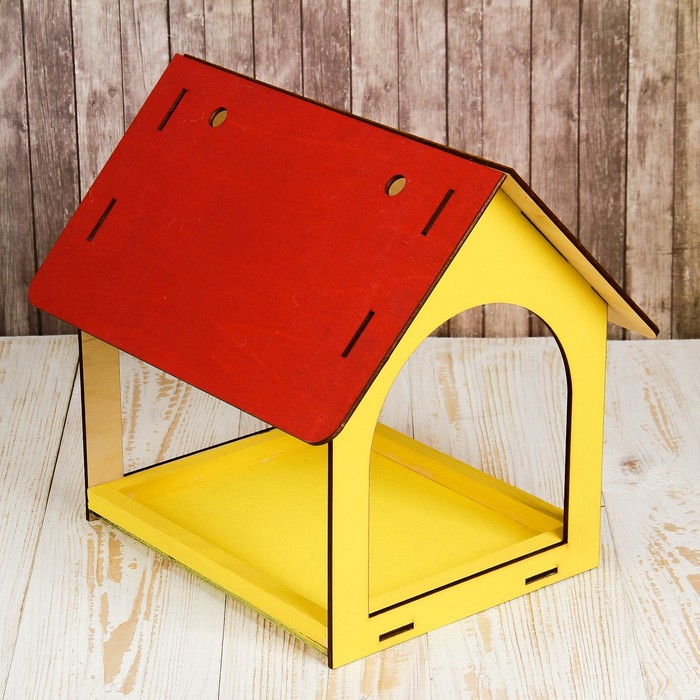 Кормушка для птиц «Теремок», 24 × 20 × 17 см, окрашенная