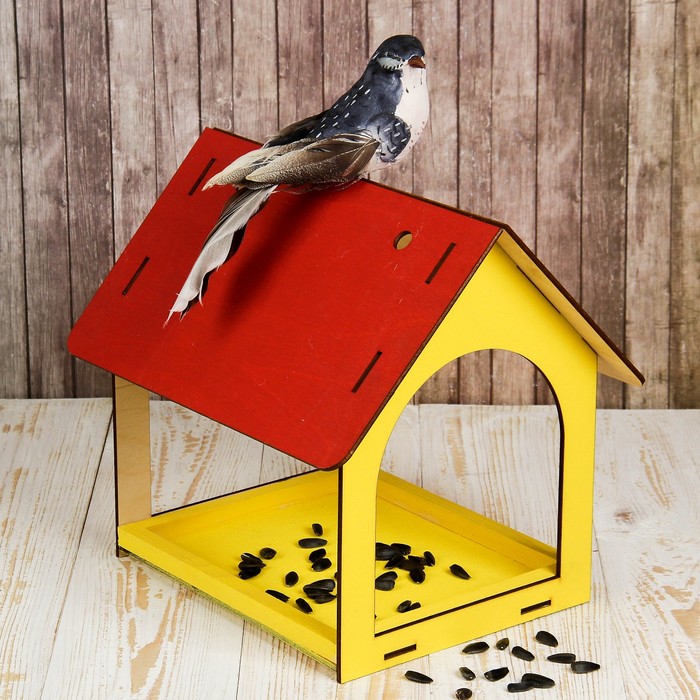 Кормушка для птиц «Теремок», 24 × 20 × 17 см, окрашенная