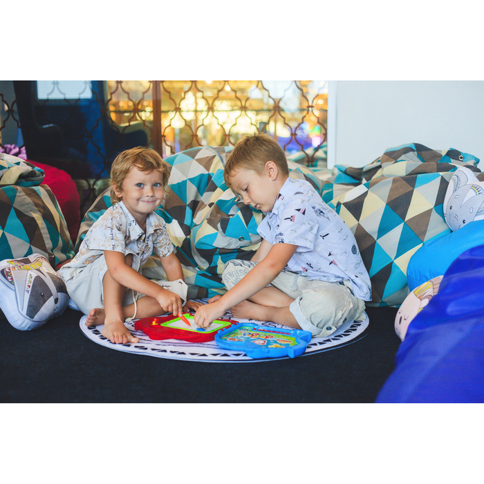 Развивающая игрушка "Доска слоник" со звуковыми эффектами, складывается в чемоданчик