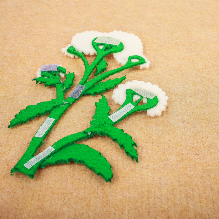 Набор дидактический "Луговые цветы" с игровым полем, 10 деталей